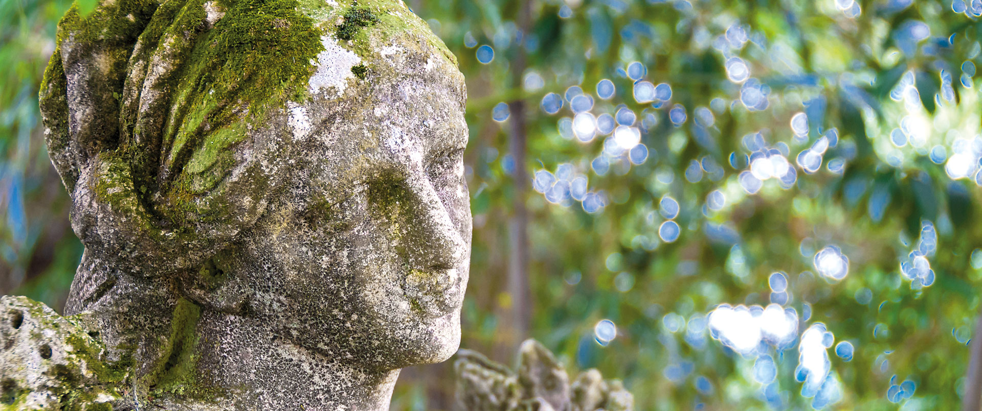 Statua nel giardino della Casa Museo Lodovico Pogliaghi - Sacromonte, Varese