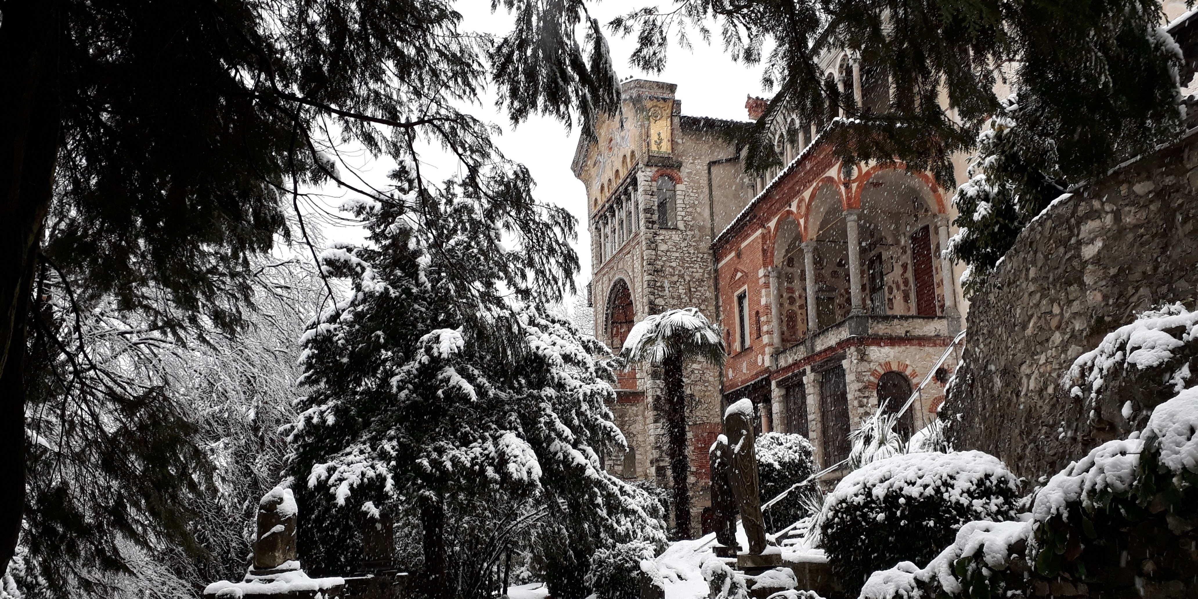 pogliaghi_neve_giardino